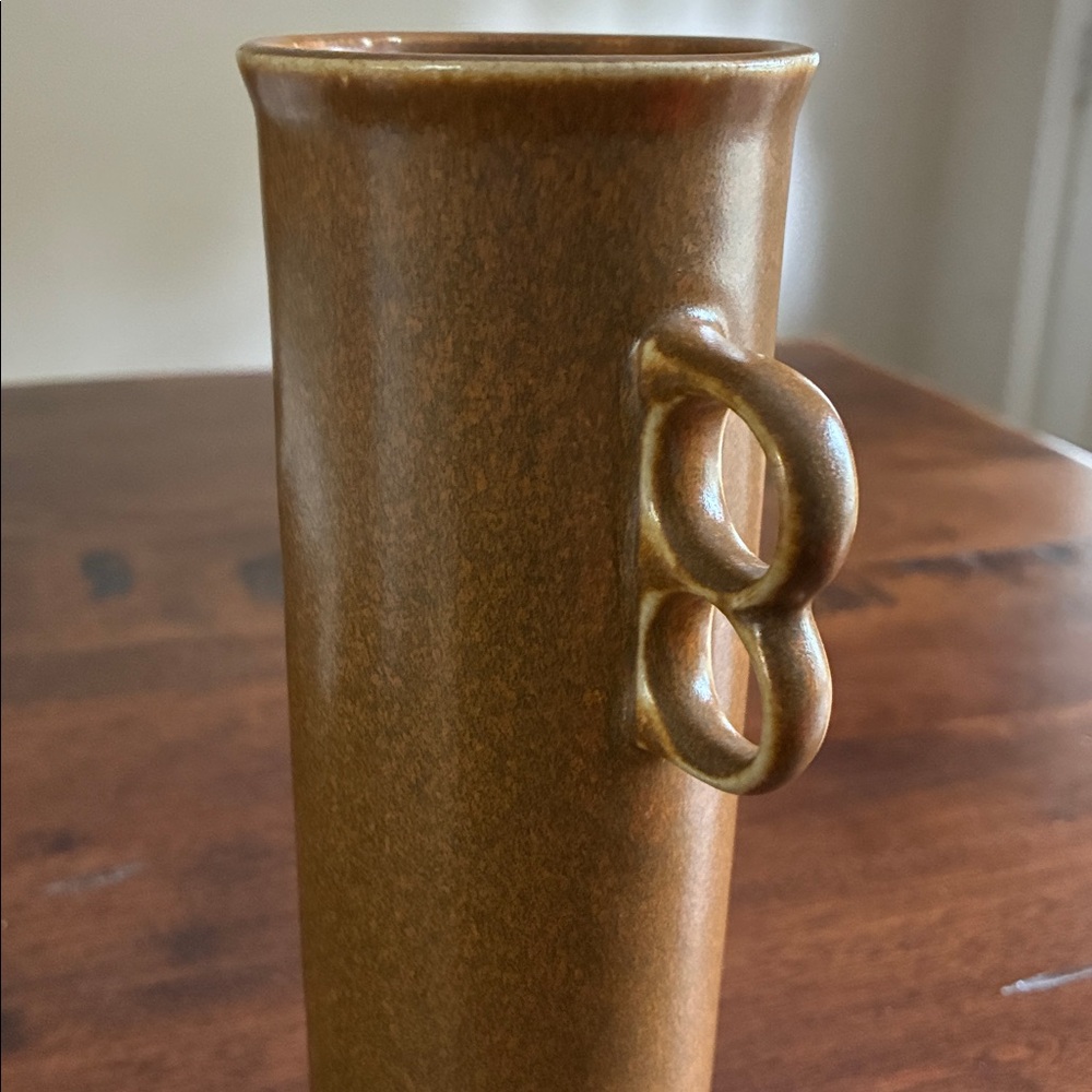 Bennington Potters stoneware trigger Mug / Vase - Picture 2 of 9